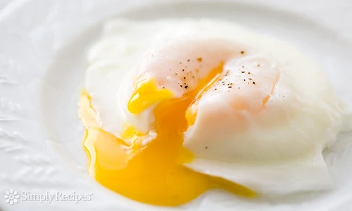 easy poached eggs b 600 jpeg