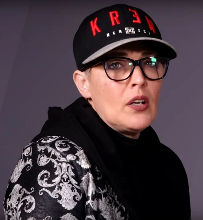 mama lui Whats Up jpeg