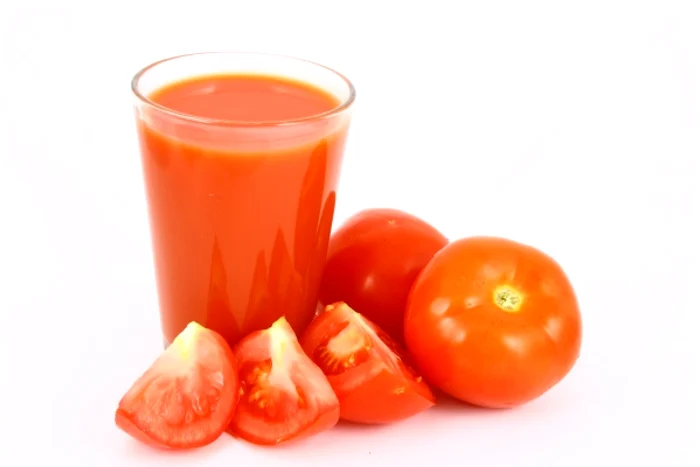 O roşie conţine doar 35 de calorii, dar oferă 40% din necesarul zilnic de vitamina C.www.clicksanatate.ro