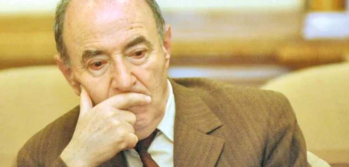 Eseistul Ştefan Cazimir spune că, iniţial, melodia lui „Deşteaptă-te, române!“ a fost o romanţă