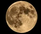 Imagine cu Superluna de pe 17 octombrie din Beirut, Liban  / sursa foto: Profimedia