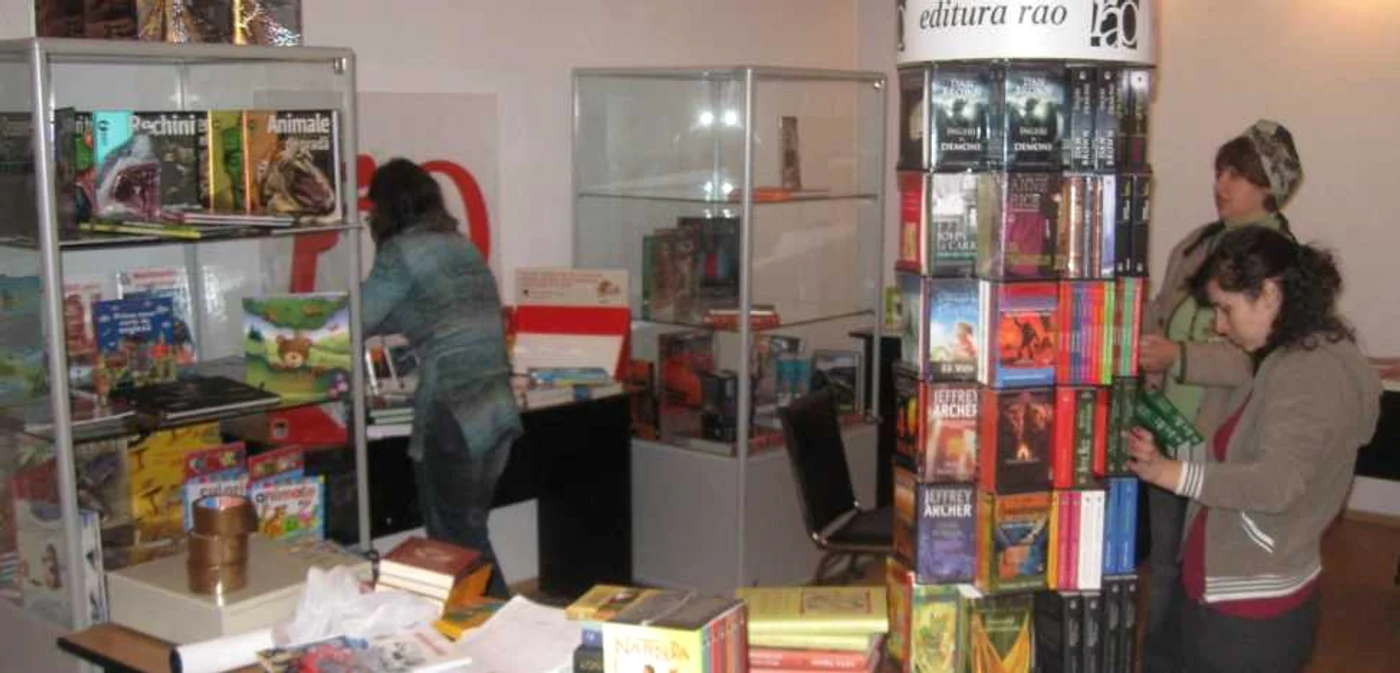 Târgovişte: La Muzeul de Istorie a început „Salonul editorial I.H.Rădulescu”