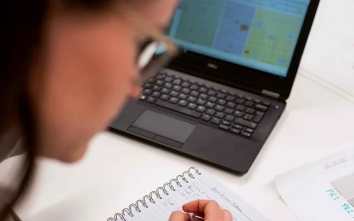 Multe cadre didactice nu au tehnologia necesară susținerii cursurilor online