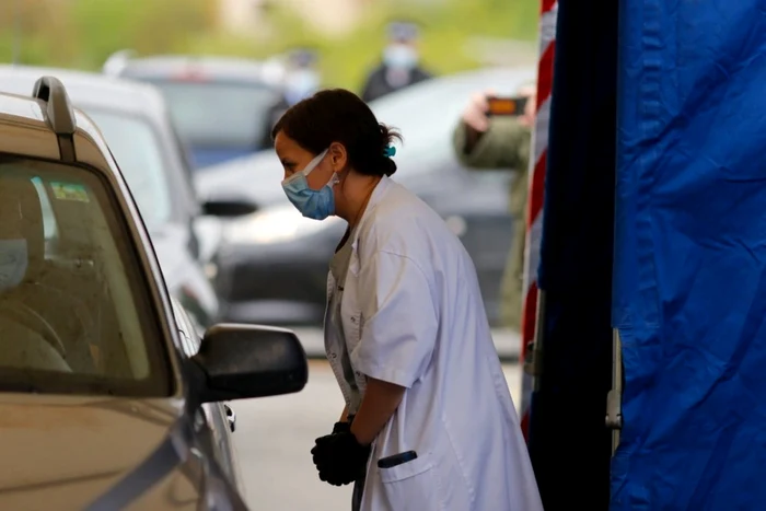 Primul centru de vaccinare drive thru din Timişoara