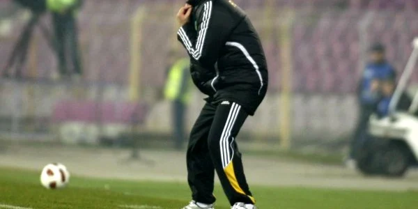 Viorel Hizo a fost exasperat de arbitraj la Timişoara