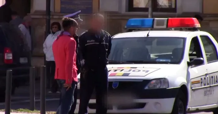 Mircea Bravo a încercat să facă avansuri oamenilor legii FOTO: printscreen