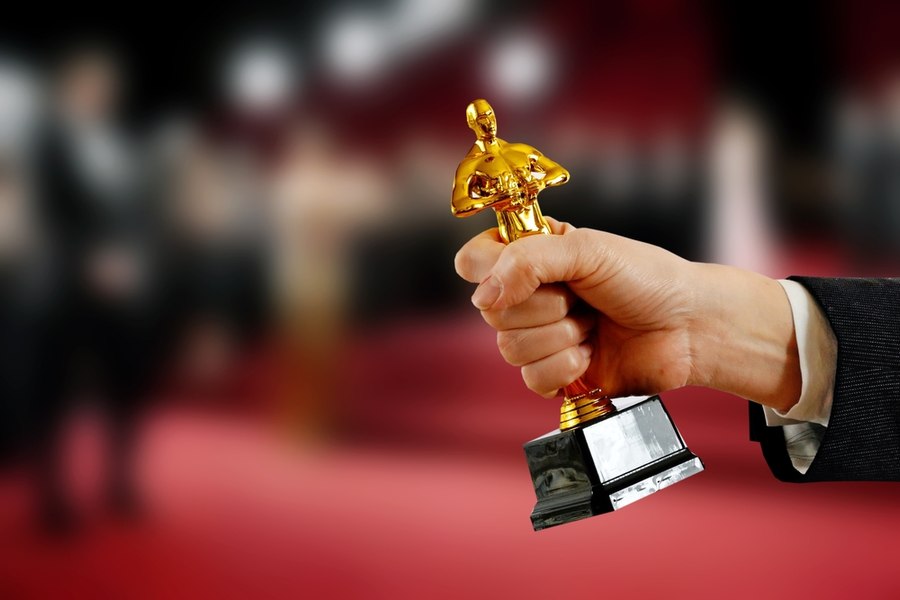 S-au anunțat nominalizările la Premiile Oscar 2026. Concurență puternică