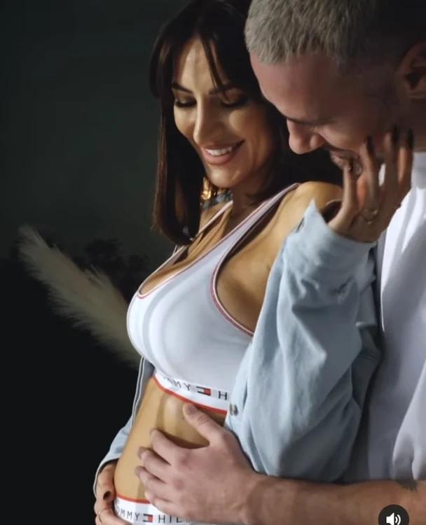 
    Anca Ciota și Phelipe nu au aflat încă sexul bebelușuluifoto: Facebook  