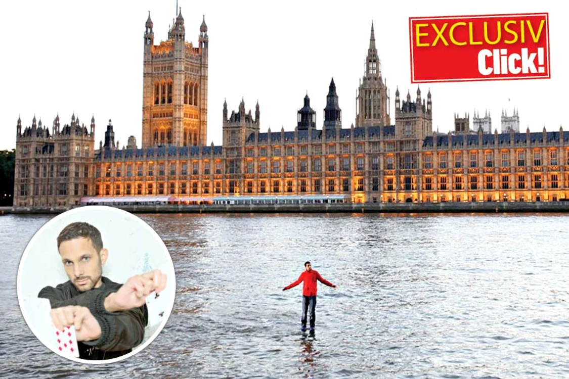 
    25 iunie 2011-A traversat Tamisa  în dreptul Palatului  Westminster  