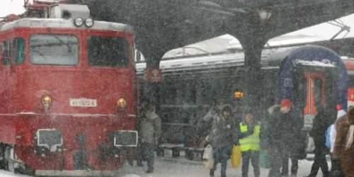 Trenurile au întârzieri şi de peste 150 de minute
