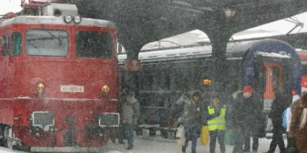 Trenurile au întârzieri şi de peste 150 de minute