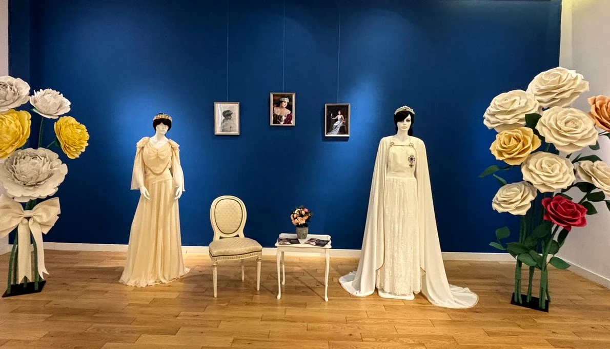 Expoziția ROYAL, dedicată Reginei Maria, ajunge la Castelul Balcic (© Academia de Artă Handmade București)