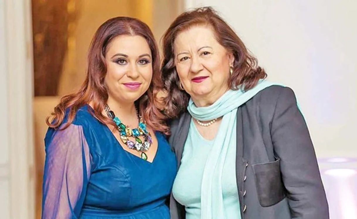 
    Oana Roman, despre copilăria tumultoasă  