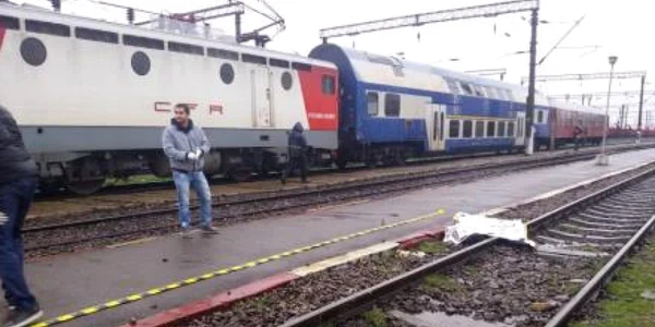 tren sinucidere