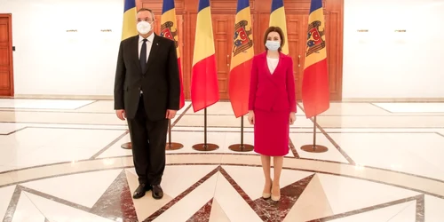 Nicolae Ciuca si Maia Sandu presedinte.md