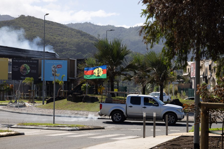 Toți cei șase români din Noua Caledonie au părăsit arhipelagul francez VIDEO 
