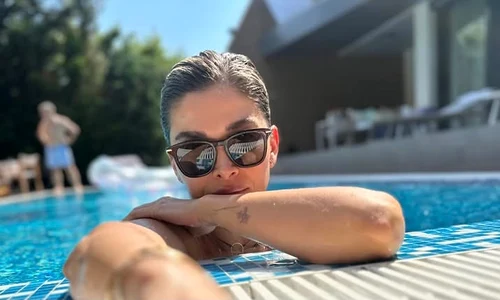 Alina Pușcaș face piscină încălzită la vilă foto: Instagram 