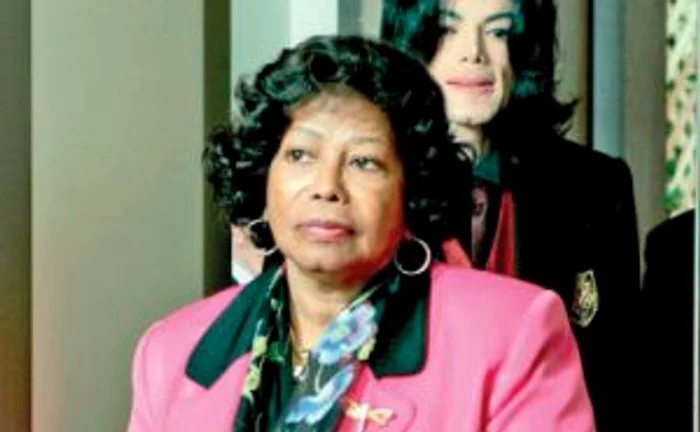 Katherine Jackson are grijă  de copii, nu şi de avere