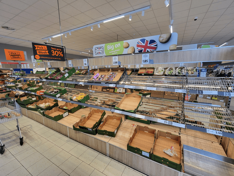 Lidl vinde cu porția legumele în Marea Britanie