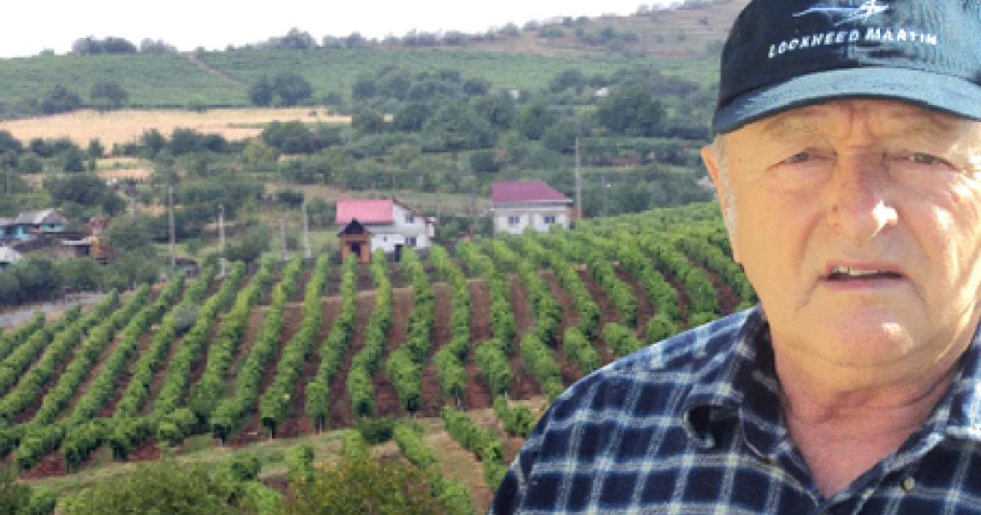 Ionel Şfiţă încearcă de 10 ani să-şi obţină terenul