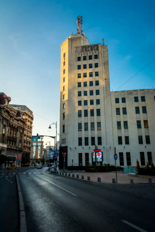 Palatul Telefoanelor 683x1024 jpg webp