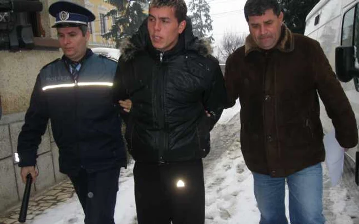 Mihai Gabriel Agache i-a înjurat pe ziarişti