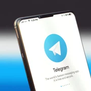 telegram foto sbhutterstock