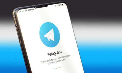 telegram foto sbhutterstock