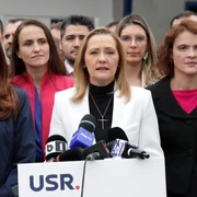 Elena Lasconi și-a depus candidatura pentru alegerile prezidențiale FOTO Captură video USR / Facebook