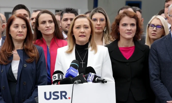 PNL nu va sprijini moțiunea propusă de Elena Lasconi. FOTO: USR