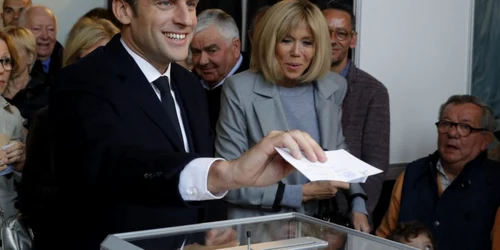 Emmanuel Macron si Brigitte Macron EPA