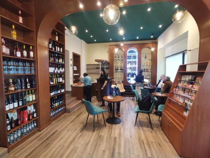 Transformarea Casei Maghiare din Timișoara. S-a îmbogățit cu băcănie, cafenea și librărie FOTO