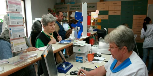 Farmaciile vor avea program special în primele zile ale anului 2010