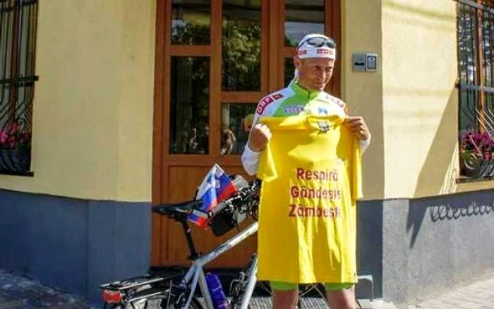 Ciclistul Aleš Juvanc a trecut prin Bacău, în drumul spre Baku, capitala Azerbaidjanului