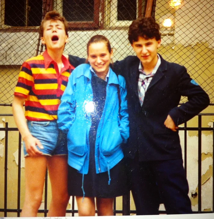 Andreea Esca, în urmă cu 25 de ani, pe când termina liceul