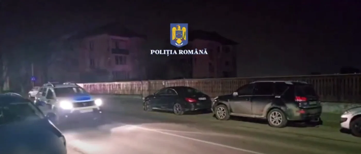 Percheziții. FOTO: Poliția Română