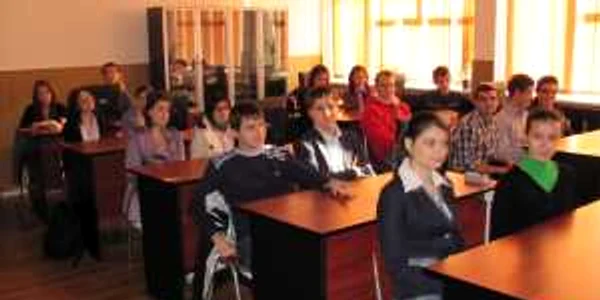 Elevii clasei a XI-a A sunt pregătiți pentru concursul de la Roma