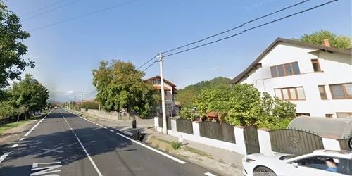 DN7 - centura Râmnicului se intersectează cu strada pe care a fost semnalată prezența unui urs Google Maps