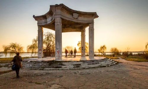 Lacul Morii   povestea sumbră a unuia dintre cele mai populare locuri de recreere din București  jpeg