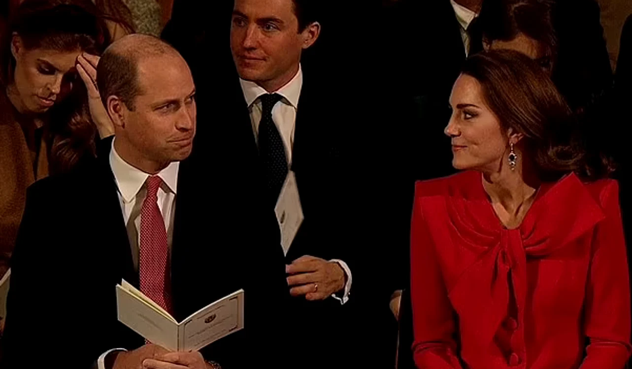 Prinţul William şi Kate Middleton, zâmbet cu subînţeles în public Foto: ITV