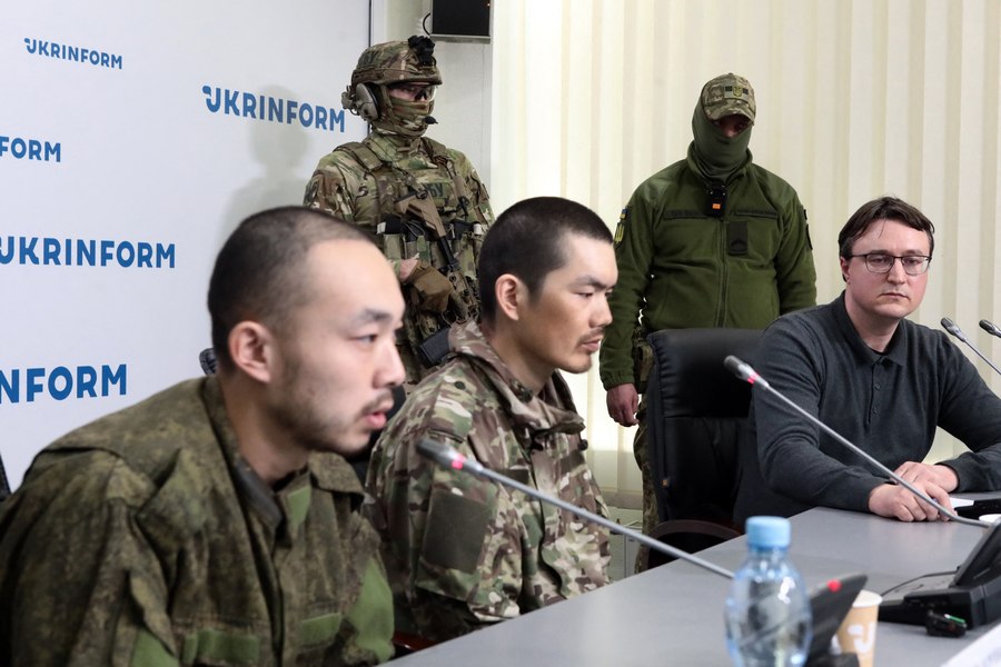 De ce îi afișează ostentativ Ucraina pe prizonierii de război chinezi. Care ar putea fi obiectivul Kievului