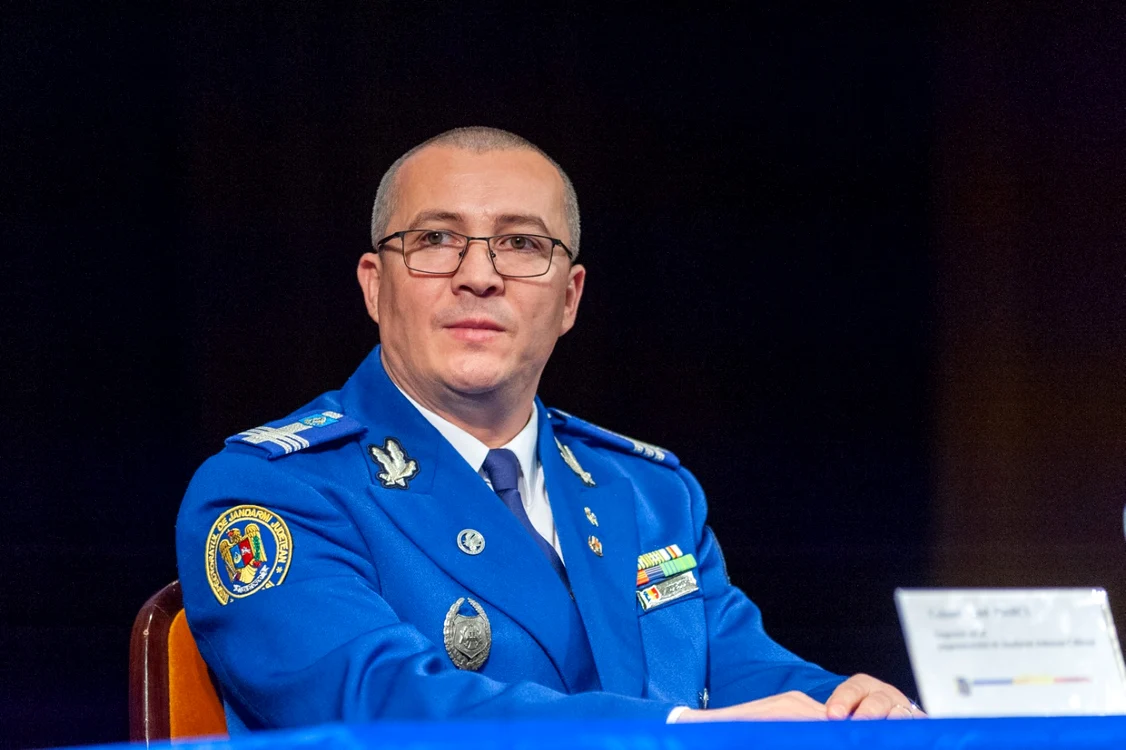 Colonelul Ionel Marcu a salvat din incendiu 13 bolnavi de TBC