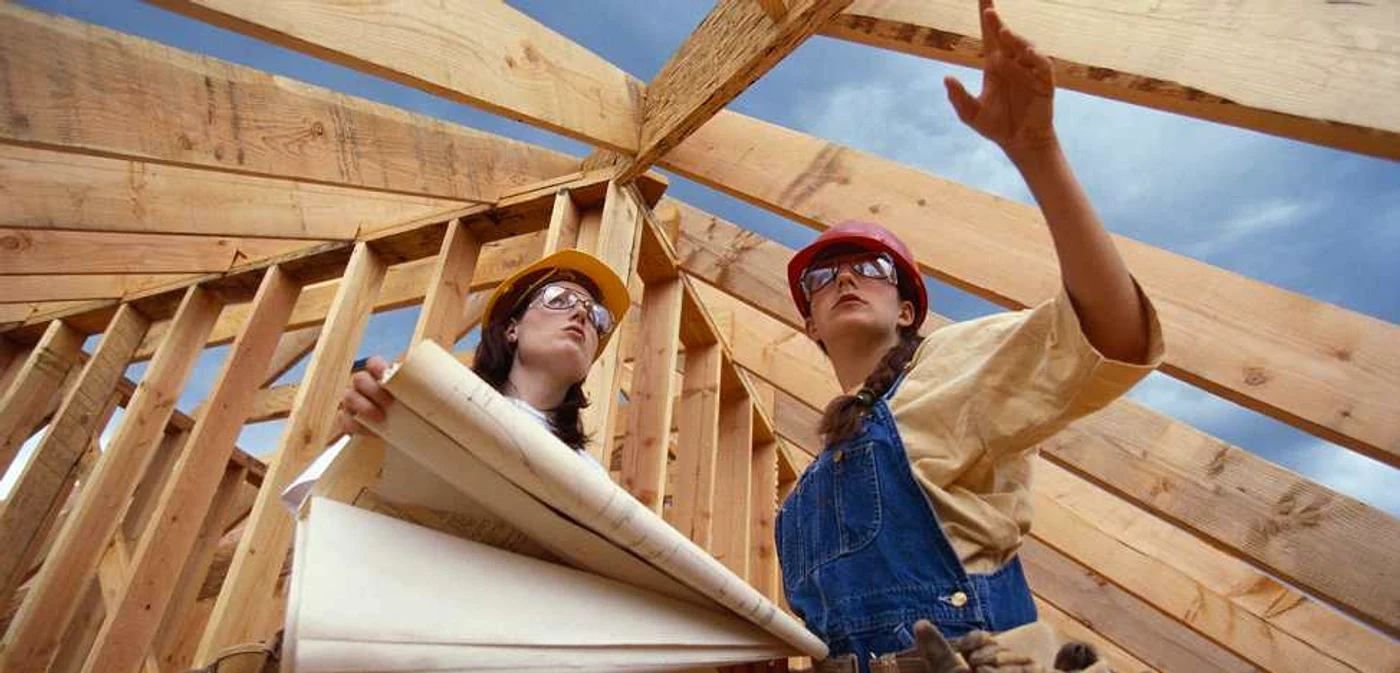 Constructorii au oţinut peste 14.000 de autorizaţii în primele cinci luni din 2015