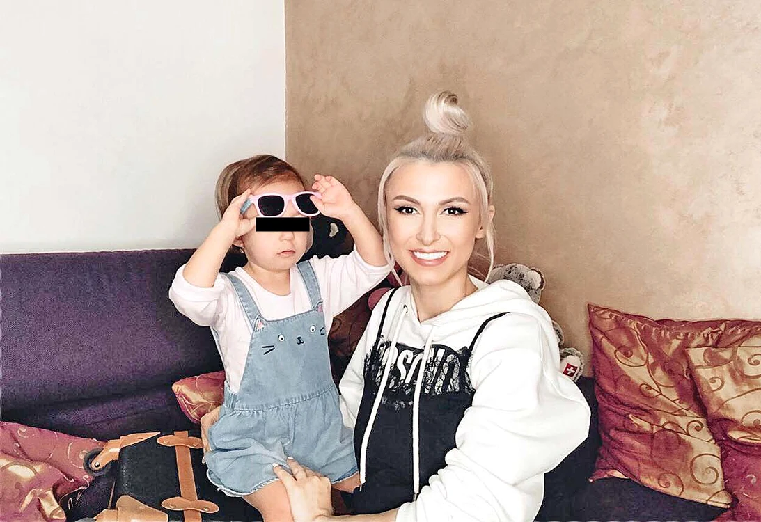 Andreea Bălan şi George Burcea au o fetiţă, Ella, de 2 ani şi jumătate, iar de luni mai au o fetiţă, Clara Maria