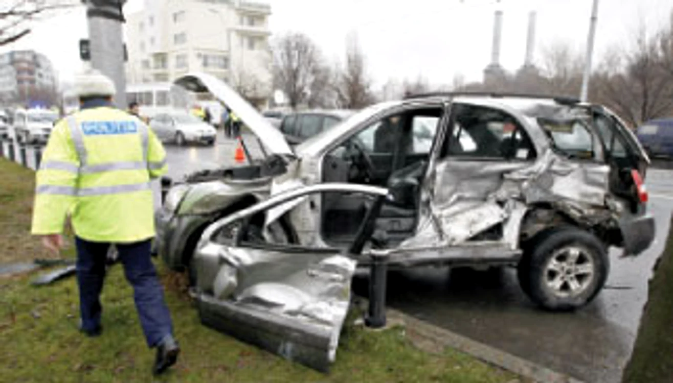 Aşa arăta maşina lui Mircea Lucescu după accidentul de vineri