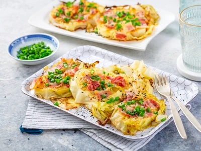 Varza la cuptor Sursa foto shutterstock 2466533191 jpg