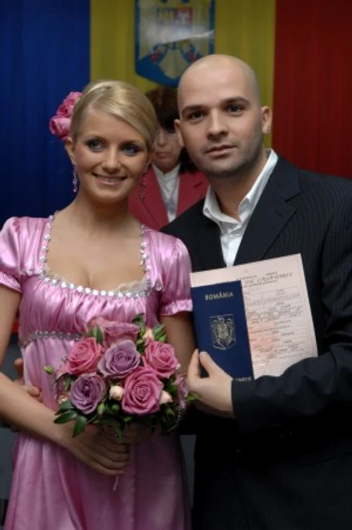 Sylvia şi Andrei Ştefănescu au divorţat acum doi ani, după ce ea a avut o aventură cu un tânăr