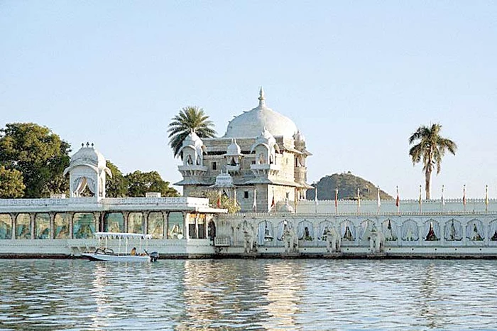 Mirii Sanjay Hinduja şi Anu Mirchandani au făcut nunta la palatul Jagmandir