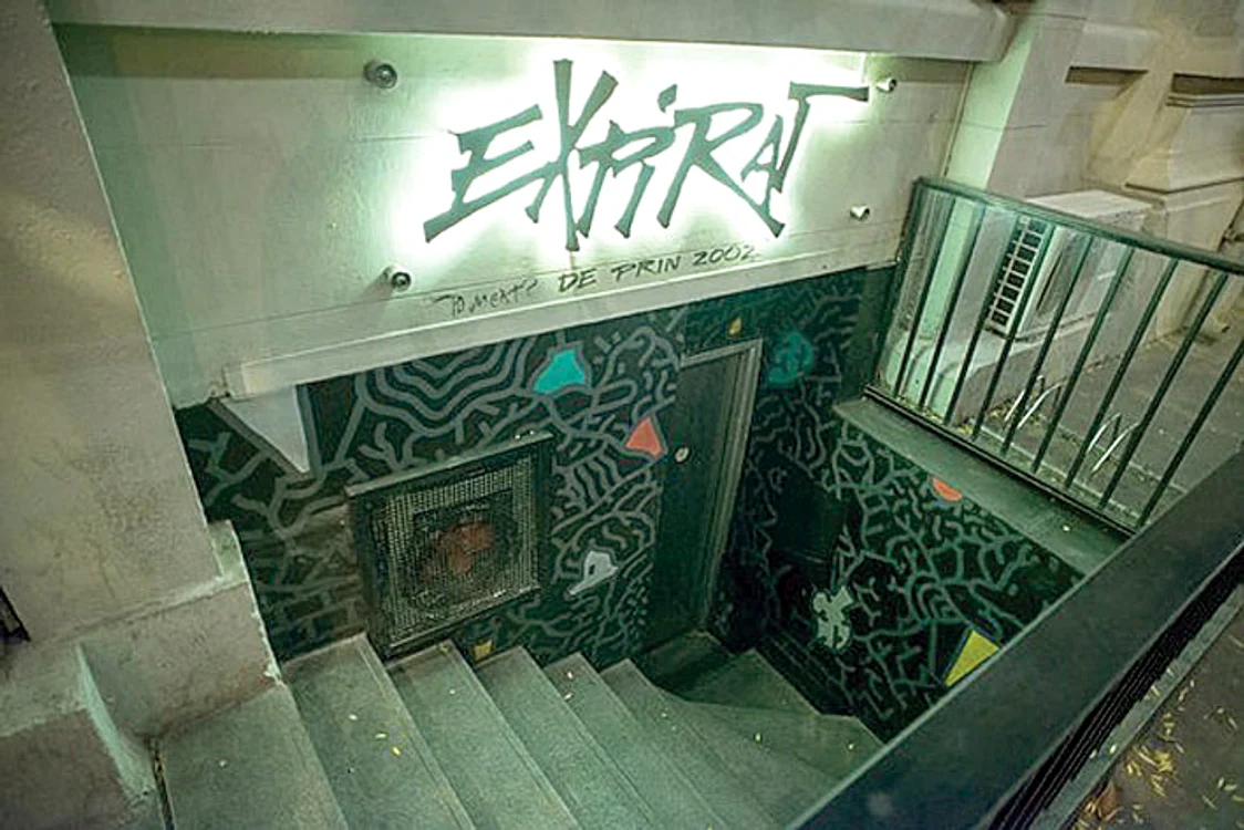 Patronul localului  “Expirat” a anunţat  că închide clubul