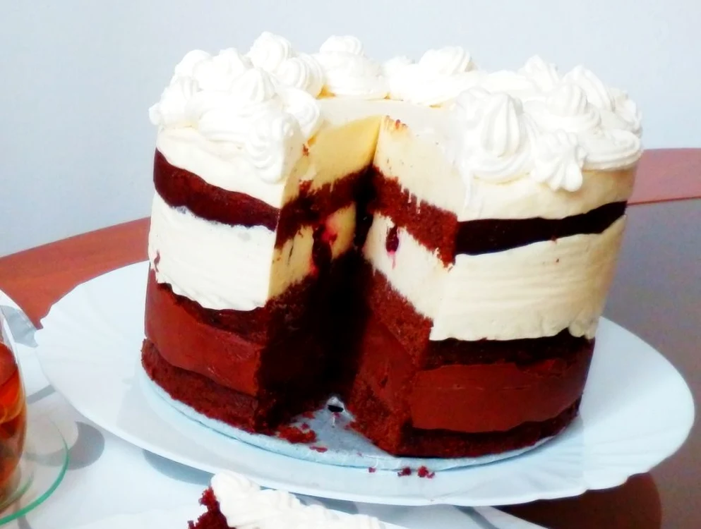 tort mousse de ciocolata jpeg